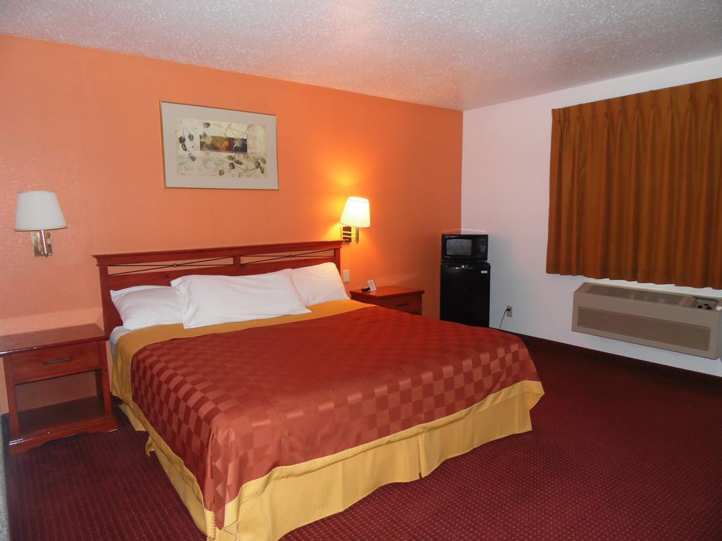 American Inn & Suites Boone Szoba fotó